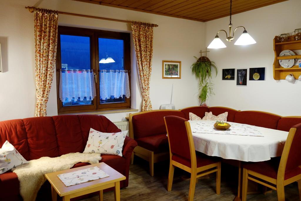 Ferienwohnung Inge Gapp Gosau Pokoj fotografie